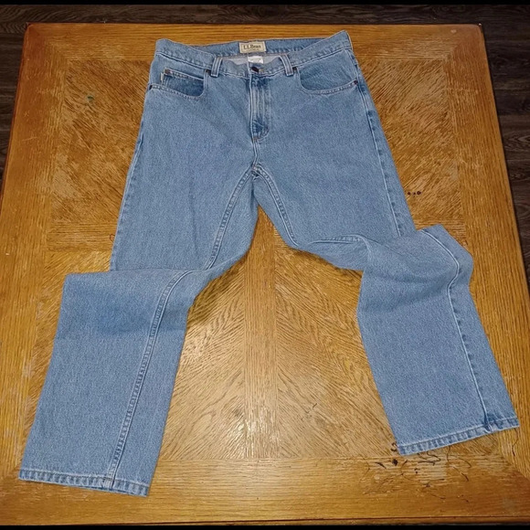 L.L. bean standard fit jeans size 33×29 - Picture 2 of 6